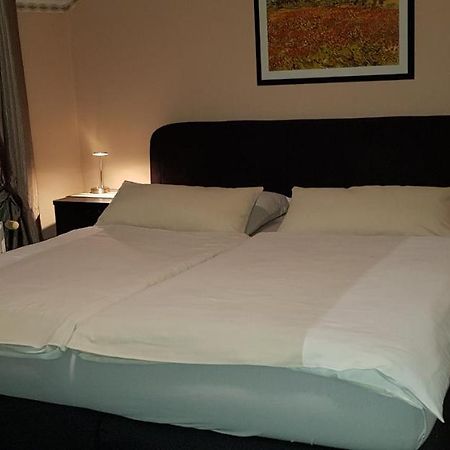 Hotel Garni Julia Linnich Kültér fotó