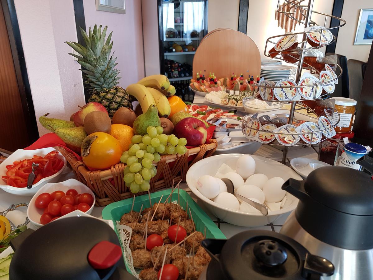 Hotel Garni Julia Linnich Kültér fotó