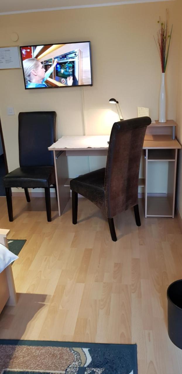 Hotel Garni Julia Linnich Kültér fotó
